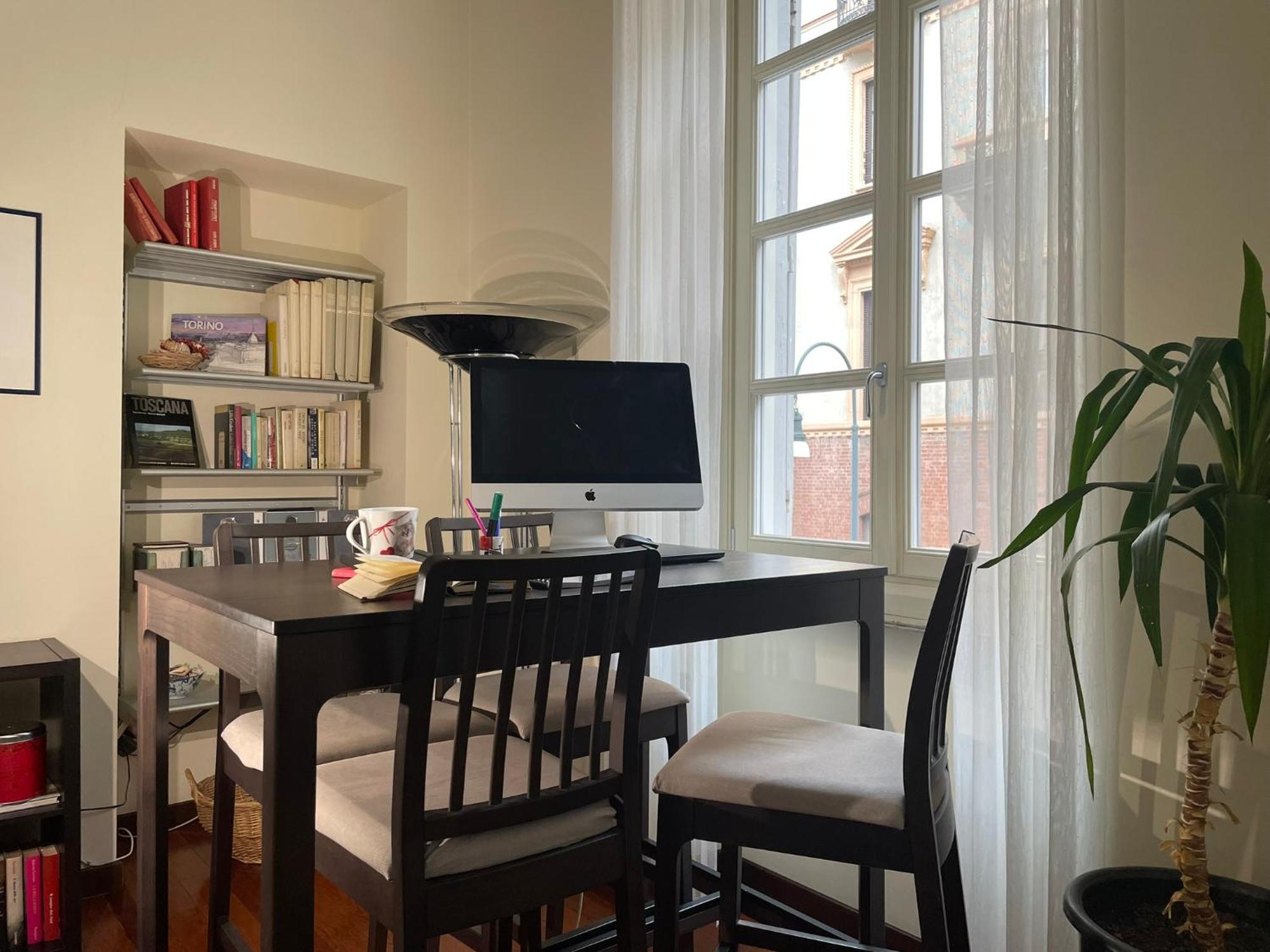 La Casa Di Ringhiera - Silenzioso Appartamento Di Charme Con Balcone Nel Quadrilatero Romano 토리노 외부 사진